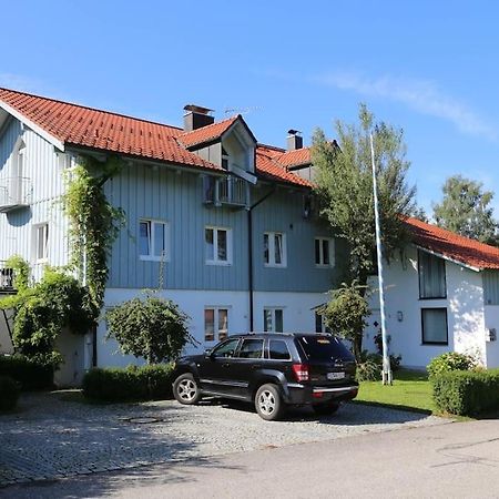 Ruhiges Garten-Studio Chiara Gstadt Laeufers Chiemsee Holiday Home Ґштадт-ам-Кімзе Екстер'єр фото