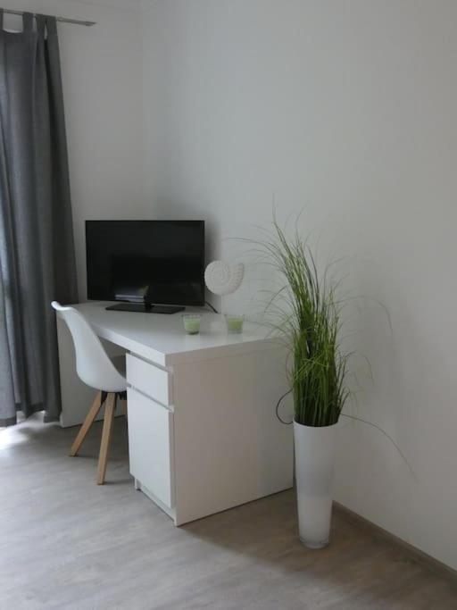 Ruhiges Garten-Studio Chiara Gstadt Laeufers Chiemsee Holiday Home Ґштадт-ам-Кімзе Екстер'єр фото